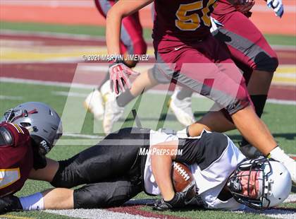 Thumbnail 1 in JV: Simi Valley vs. Oak Park photogallery.