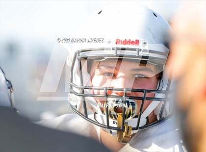 Thumbnail 3 in JV: Simi Valley vs. Oak Park photogallery.