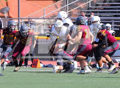 Thumbnail 1 in JV: Simi Valley vs. Oak Park photogallery.