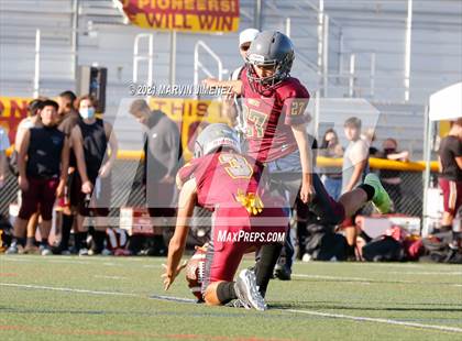 Thumbnail 2 in JV: Simi Valley vs. Oak Park photogallery.