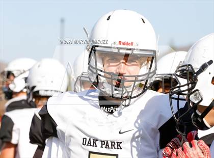 Thumbnail 2 in JV: Simi Valley vs. Oak Park photogallery.