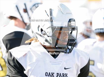 Thumbnail 3 in JV: Simi Valley vs. Oak Park photogallery.