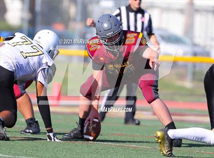 Thumbnail 2 in JV: Simi Valley vs. Oak Park photogallery.