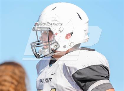 Thumbnail 3 in JV: Simi Valley vs. Oak Park photogallery.