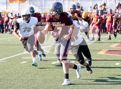 Thumbnail 1 in JV: Simi Valley vs. Oak Park photogallery.