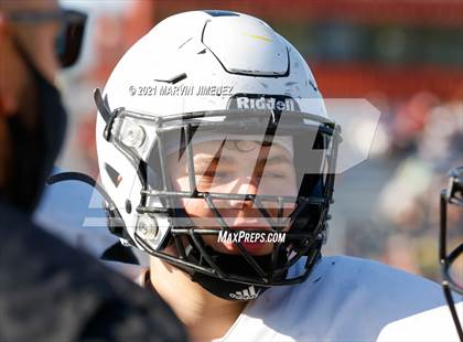 Thumbnail 1 in JV: Simi Valley vs. Oak Park photogallery.