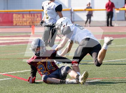 Thumbnail 1 in JV: Simi Valley vs. Oak Park photogallery.