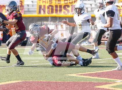 Thumbnail 3 in JV: Simi Valley vs. Oak Park photogallery.
