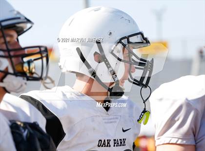 Thumbnail 1 in JV: Simi Valley vs. Oak Park photogallery.