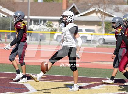 Thumbnail 2 in JV: Simi Valley vs. Oak Park photogallery.