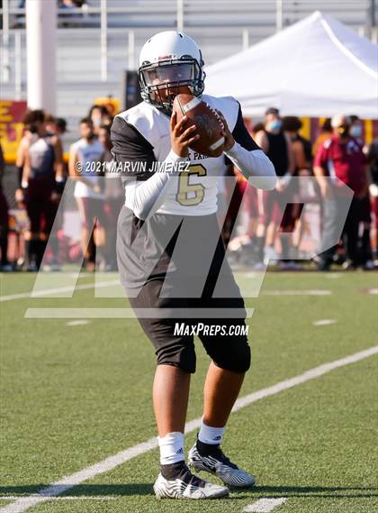 Thumbnail 1 in JV: Simi Valley vs. Oak Park photogallery.