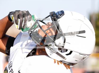 Thumbnail 3 in JV: Simi Valley vs. Oak Park photogallery.
