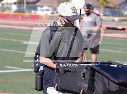 Thumbnail 1 in JV: Simi Valley vs. Oak Park photogallery.