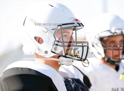 Thumbnail 2 in JV: Simi Valley vs. Oak Park photogallery.