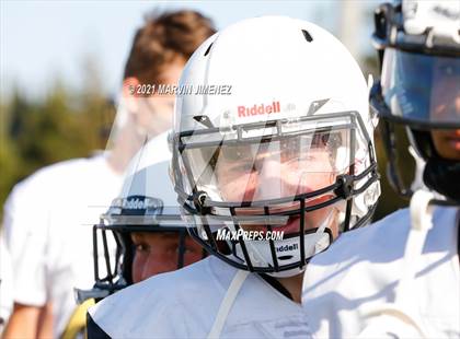 Thumbnail 2 in JV: Simi Valley vs. Oak Park photogallery.