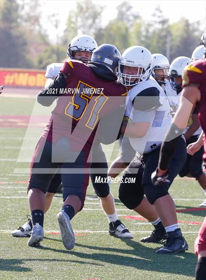 Thumbnail 2 in JV: Simi Valley vs. Oak Park photogallery.