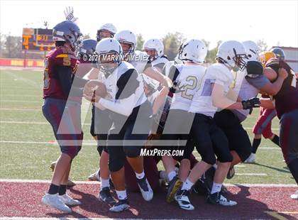 Thumbnail 2 in JV: Simi Valley vs. Oak Park photogallery.
