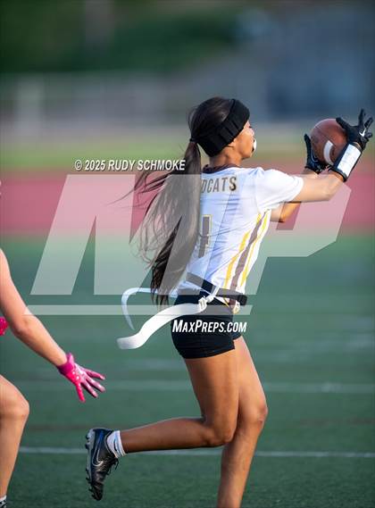Thumbnail 2 in El Camino @ Poway photogallery.