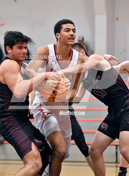 Thumbnail 2 in Union Mine vs. Bella Vista (Tiger Classic) photogallery.