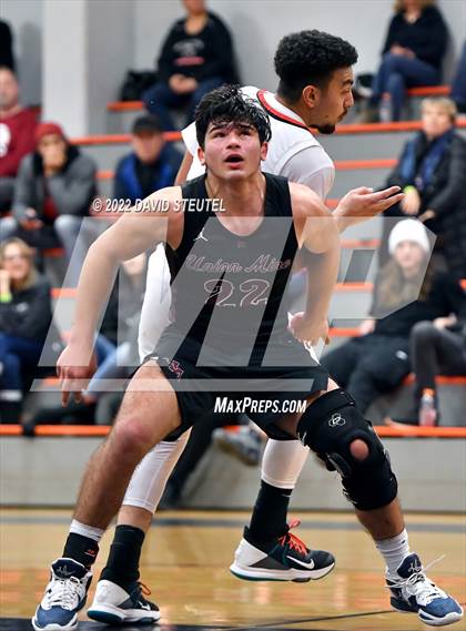 Thumbnail 1 in Union Mine vs. Bella Vista (Tiger Classic) photogallery.