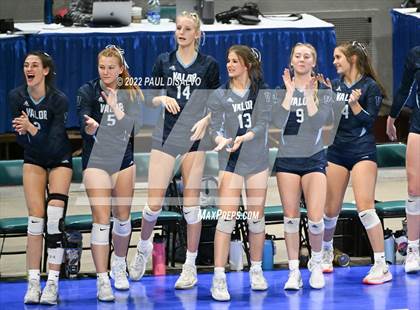Thumbnail 3 in Valor Christian vs. Rock Canyon (CHSAA 5A State Final) photogallery.