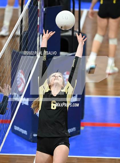 Thumbnail 2 in Valor Christian vs. Rock Canyon (CHSAA 5A State Final) photogallery.