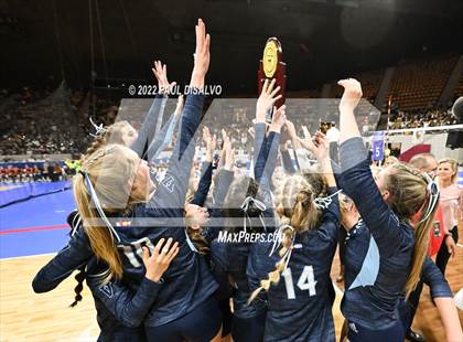 Thumbnail 3 in Valor Christian vs. Rock Canyon (CHSAA 5A State Final) photogallery.