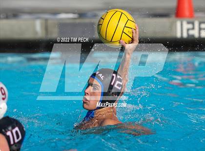 Thumbnail 2 in Laguna Beach vs. Los Alamitos photogallery.