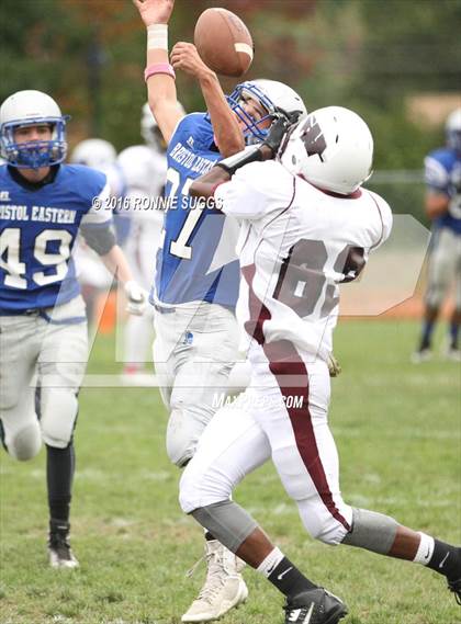 Thumbnail 1 in Windsor vs. Bristol Eastern photogallery.