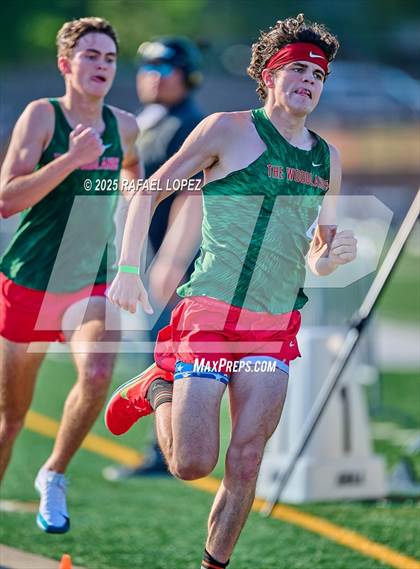 Thumbnail 1 in UIL 6A Track & Field Area 13&14 (1600M) photogallery.