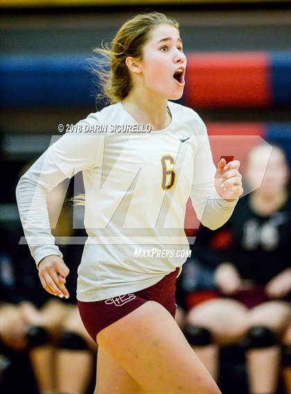 Thumbnail 2 in Salpointe Catholic vs. Greenway (AIA 4A State Final) photogallery.