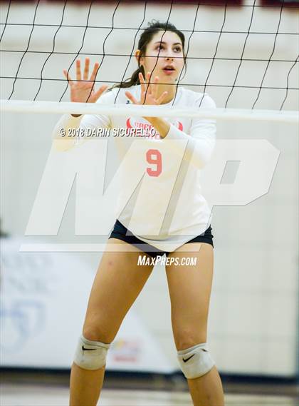 Thumbnail 3 in Salpointe Catholic vs. Greenway (AIA 4A State Final) photogallery.