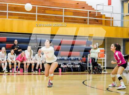 Thumbnail 2 in Salpointe Catholic vs. Greenway (AIA 4A State Final) photogallery.