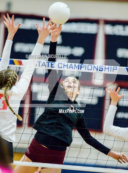 Thumbnail 2 in Salpointe Catholic vs. Greenway (AIA 4A State Final) photogallery.