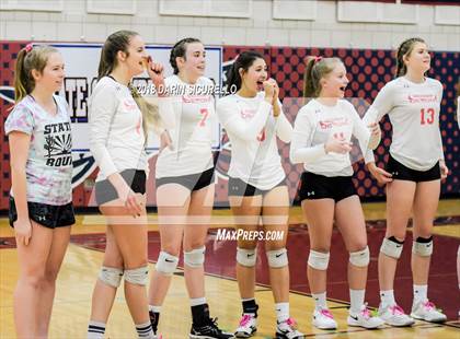 Thumbnail 3 in Salpointe Catholic vs. Greenway (AIA 4A State Final) photogallery.