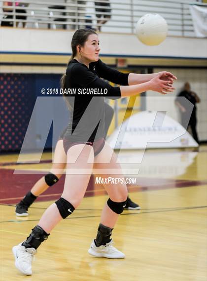 Thumbnail 3 in Salpointe Catholic vs. Greenway (AIA 4A State Final) photogallery.
