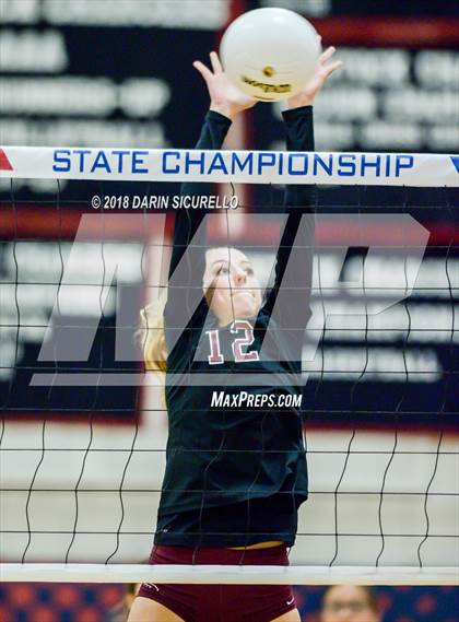 Thumbnail 3 in Salpointe Catholic vs. Greenway (AIA 4A State Final) photogallery.