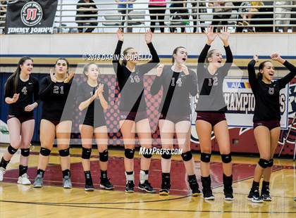 Thumbnail 2 in Salpointe Catholic vs. Greenway (AIA 4A State Final) photogallery.