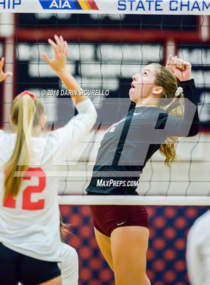 Thumbnail 3 in Salpointe Catholic vs. Greenway (AIA 4A State Final) photogallery.