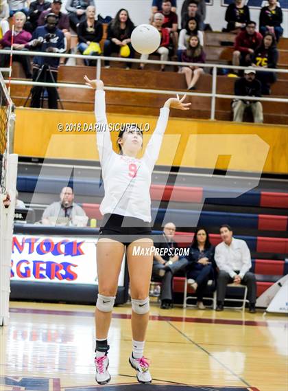 Thumbnail 1 in Salpointe Catholic vs. Greenway (AIA 4A State Final) photogallery.