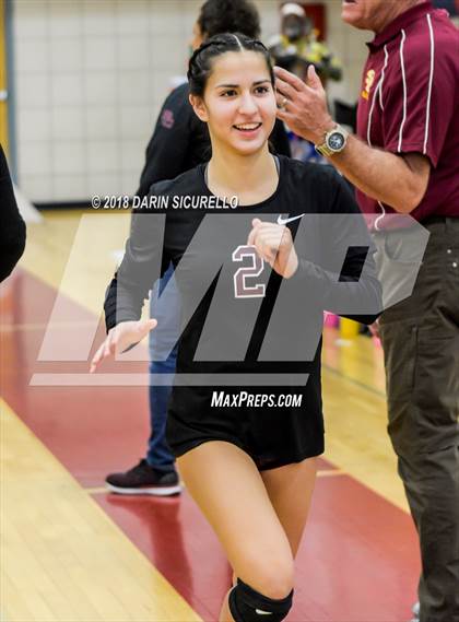 Thumbnail 3 in Salpointe Catholic vs. Greenway (AIA 4A State Final) photogallery.