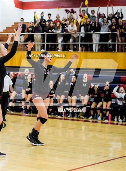Thumbnail 2 in Salpointe Catholic vs. Greenway (AIA 4A State Final) photogallery.