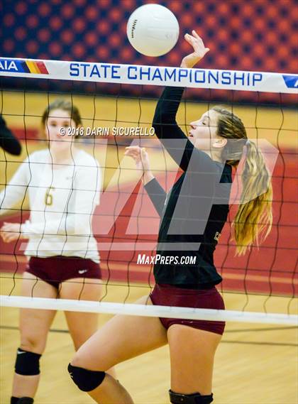 Thumbnail 1 in Salpointe Catholic vs. Greenway (AIA 4A State Final) photogallery.