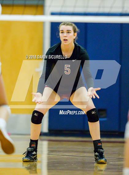 Thumbnail 3 in Salpointe Catholic vs. Greenway (AIA 4A State Final) photogallery.