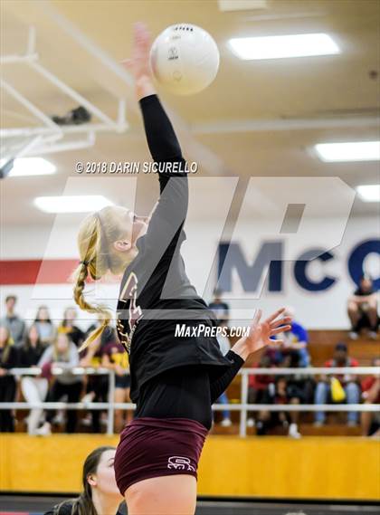 Thumbnail 3 in Salpointe Catholic vs. Greenway (AIA 4A State Final) photogallery.