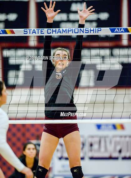 Thumbnail 1 in Salpointe Catholic vs. Greenway (AIA 4A State Final) photogallery.