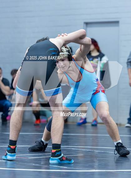Thumbnail 2 in Lovelock Mustangs Tournament (144lbs) photogallery.