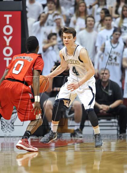 Thumbnail 3 in La Costa Canyon vs. Hoover (CIF SDS D2 Final) photogallery.