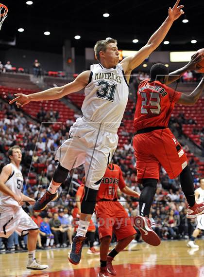 Thumbnail 1 in La Costa Canyon vs. Hoover (CIF SDS D2 Final) photogallery.