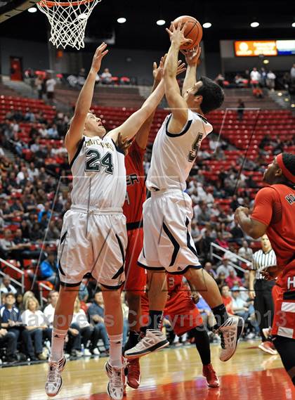Thumbnail 3 in La Costa Canyon vs. Hoover (CIF SDS D2 Final) photogallery.